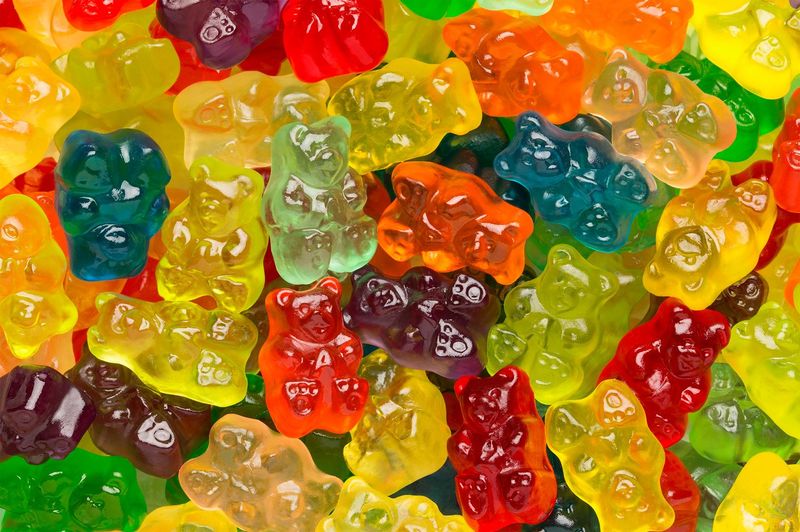 File:12-flavor-gummi-bears 7.jpg